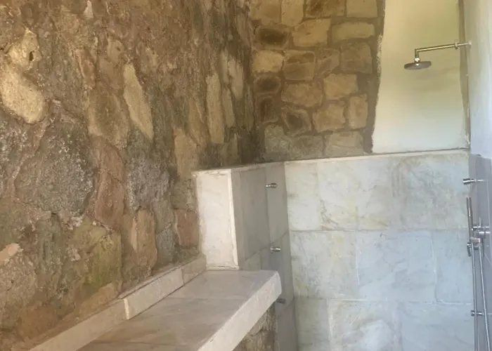 Liuba Con Piscina E Sauna Искья