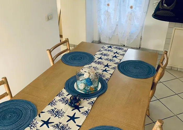 Liuba Con Piscina E Sauna Дом отдыха