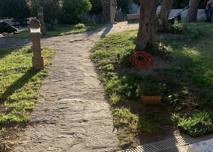 Liuba Con Piscina E Sauna Дом отдыха Искья