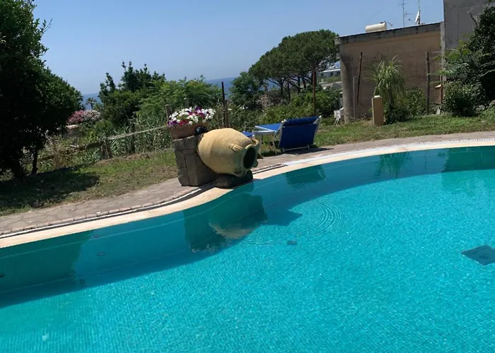 Liuba Con Piscina E Sauna *