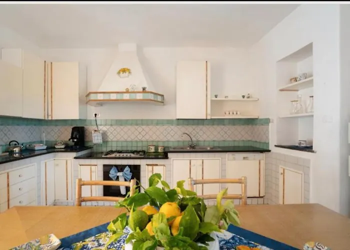 Liuba Con Piscina E Sauna *