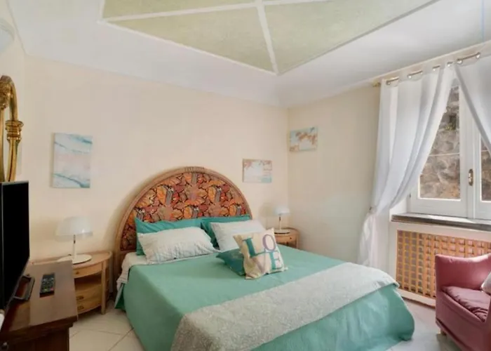 Дом отдыха Liuba Con Piscina E Sauna