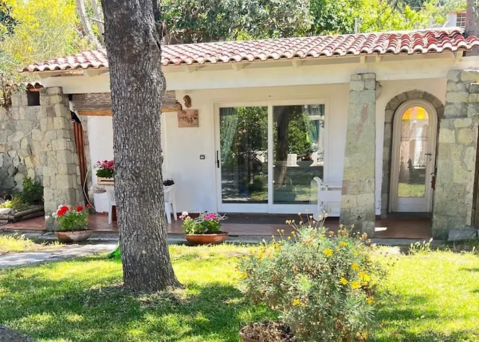 Liuba Con Piscina E Sauna