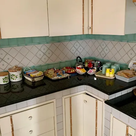 Liuba Con Piscina E Sauna