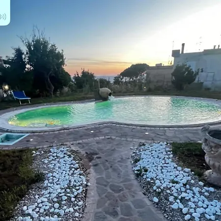 Liuba Con Piscina E Sauna *