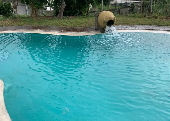 Liuba Con Piscina E Sauna Сasa de vacaciones *